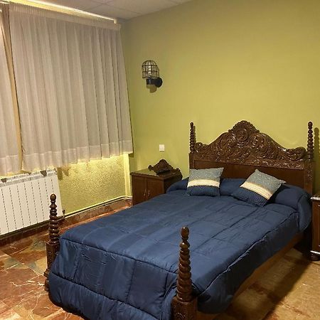 Hostal Transilvania Santa Cruz de Moncayo 外观 照片